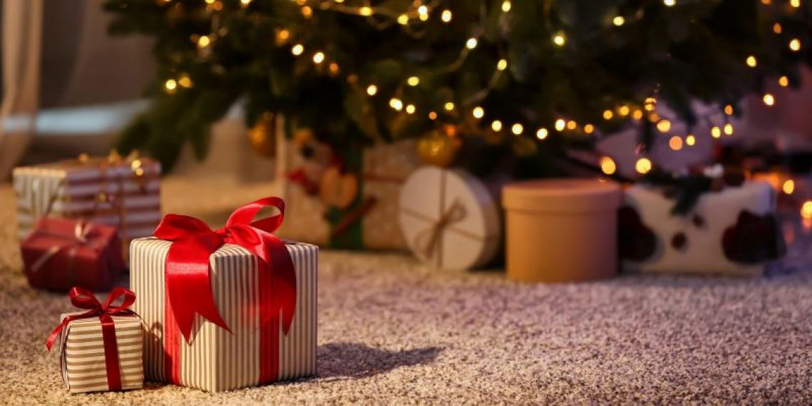 Bons d’achat et cadeaux de Noël attribués par le CSE : sont-ils exonérés du paiement des cotisations sociales ?