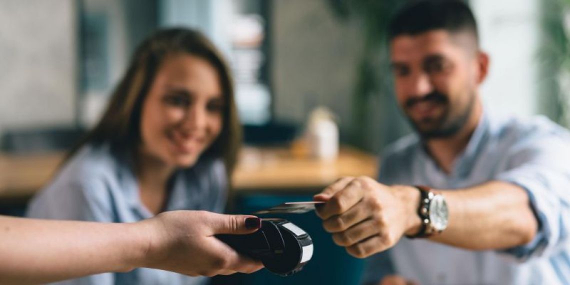 Titres-restaurant : bientôt utilisables le dimanche pour tous les salariés