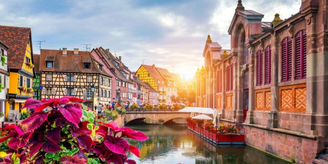 Les frontaliers qui travaillent en Alsace-Moselle sont-ils tenus d’adhérer à la complémentaire santé d’entreprise ?