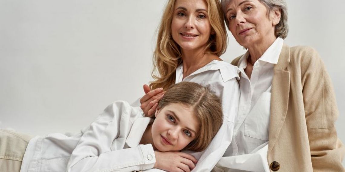 Santé mentale des femmes au fil des âges : ce que révèle le nouveau baromètre gouvernemental