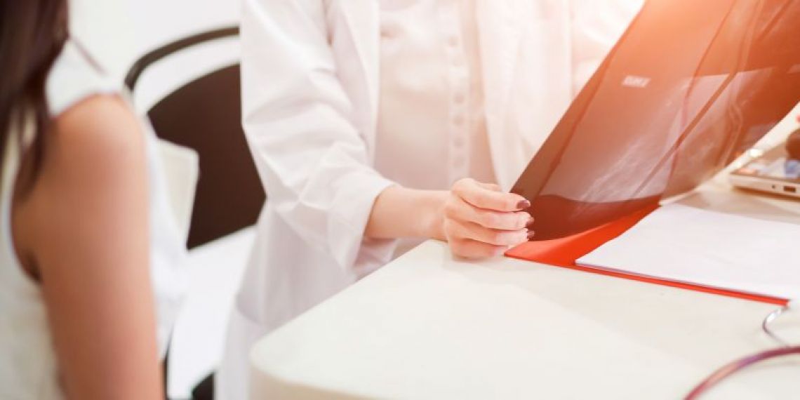 Cancers de la prostate, des testicules ou du sein : une grande banque française facilite l’accès à l’assurance emprunteur