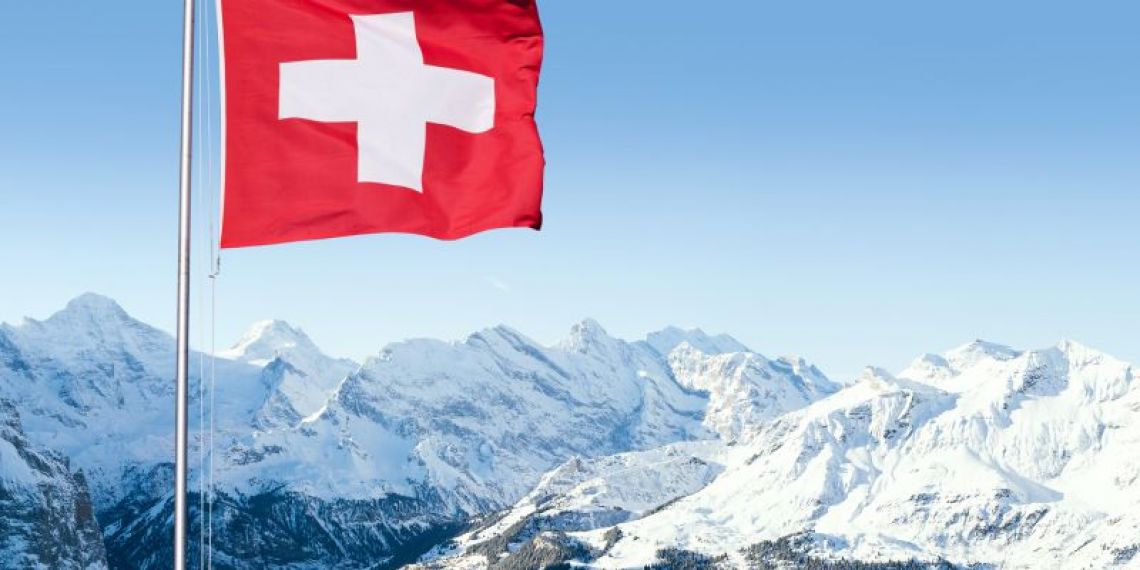 Retraités ayant cotisé en France et en Suisse : attention au traitement fiscal des pensions versées en capital