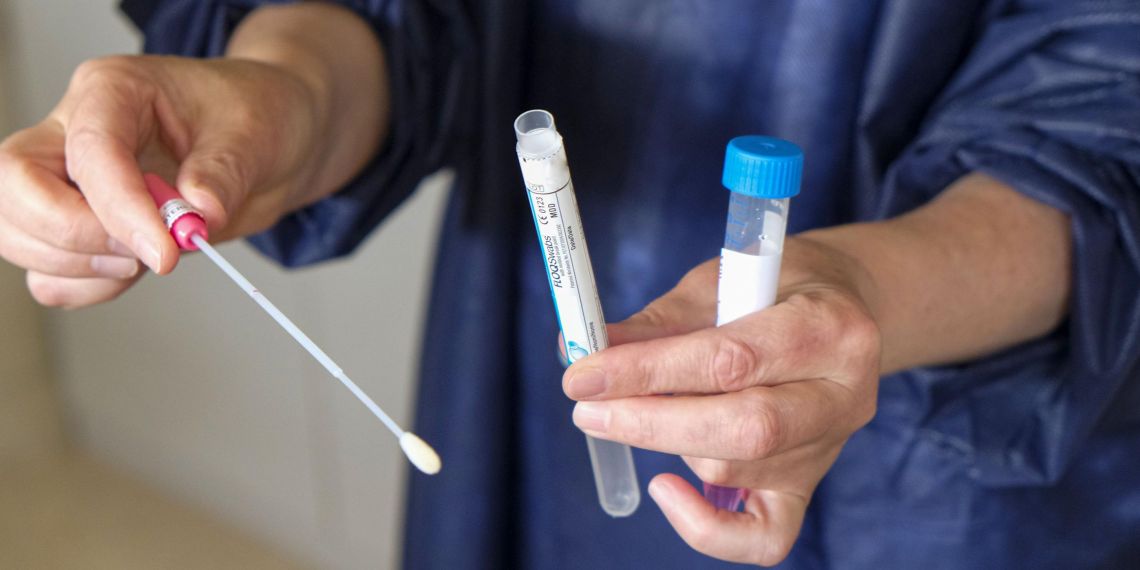 Vous êtes à l’étranger, comment vos tests Covid-19 sont-ils pris en charge ?