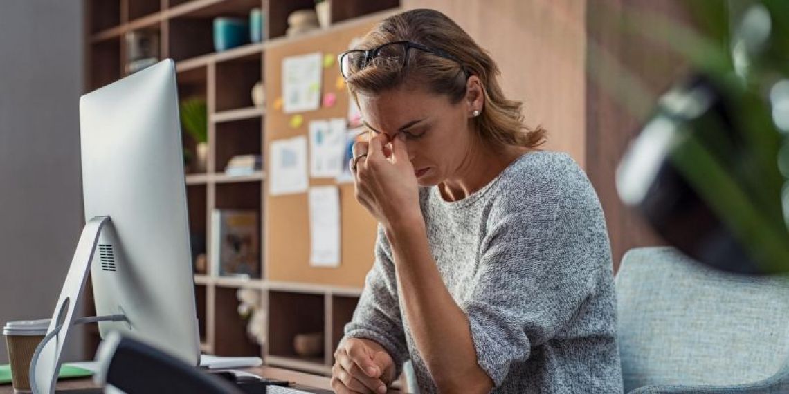 Moins d'arrêts, plus de burn-out : le grand paradoxe des entreprises de 2026