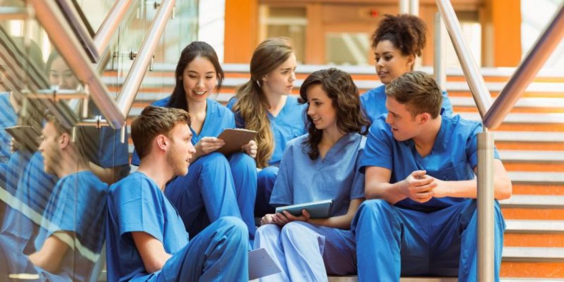 PLFSS 2022 : les jeunes et futurs médecins s’opposent à une mesure adoptée par le Sénat